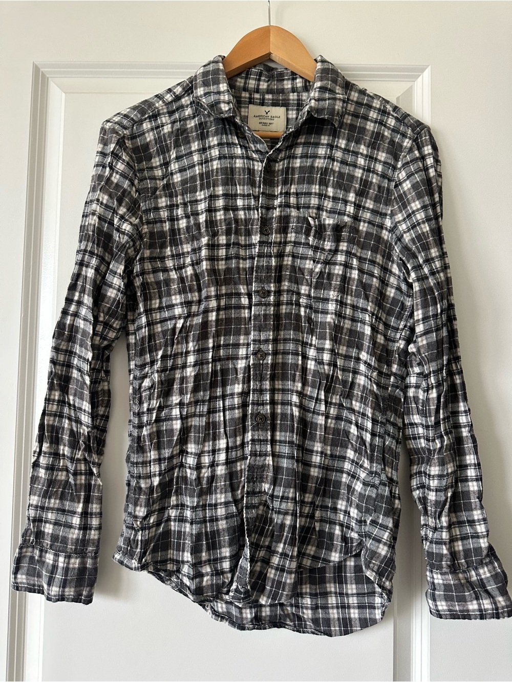 American Eagle Outfitters Black and White Plaid Button-Down Shirt